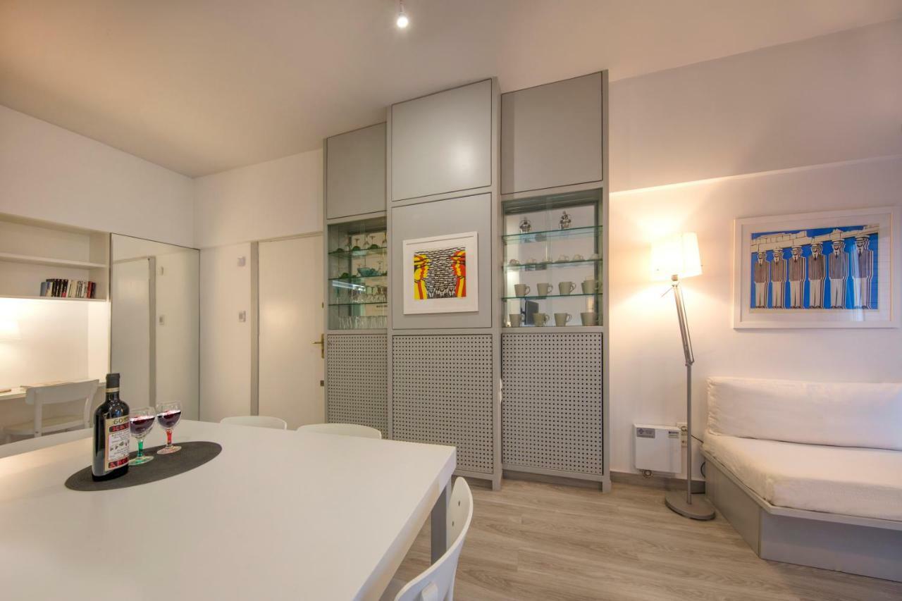 Artistic Apartment Next To Everything Атина Екстериор снимка